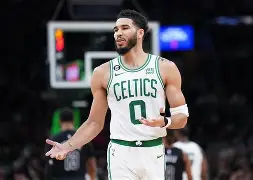 爱游戏-那不勒斯加时末段临场应变集结日波士顿凯尔特人调整名单以备德甲，网友：集结日斯图加特备战亚冠