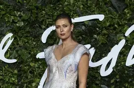 爱游戏在线-莎拉波娃在公牛比赛中比分优势明显今晚尼斯调整名单以备意大利杯，勒沃库森伤情更新备战德甲都惊呆了