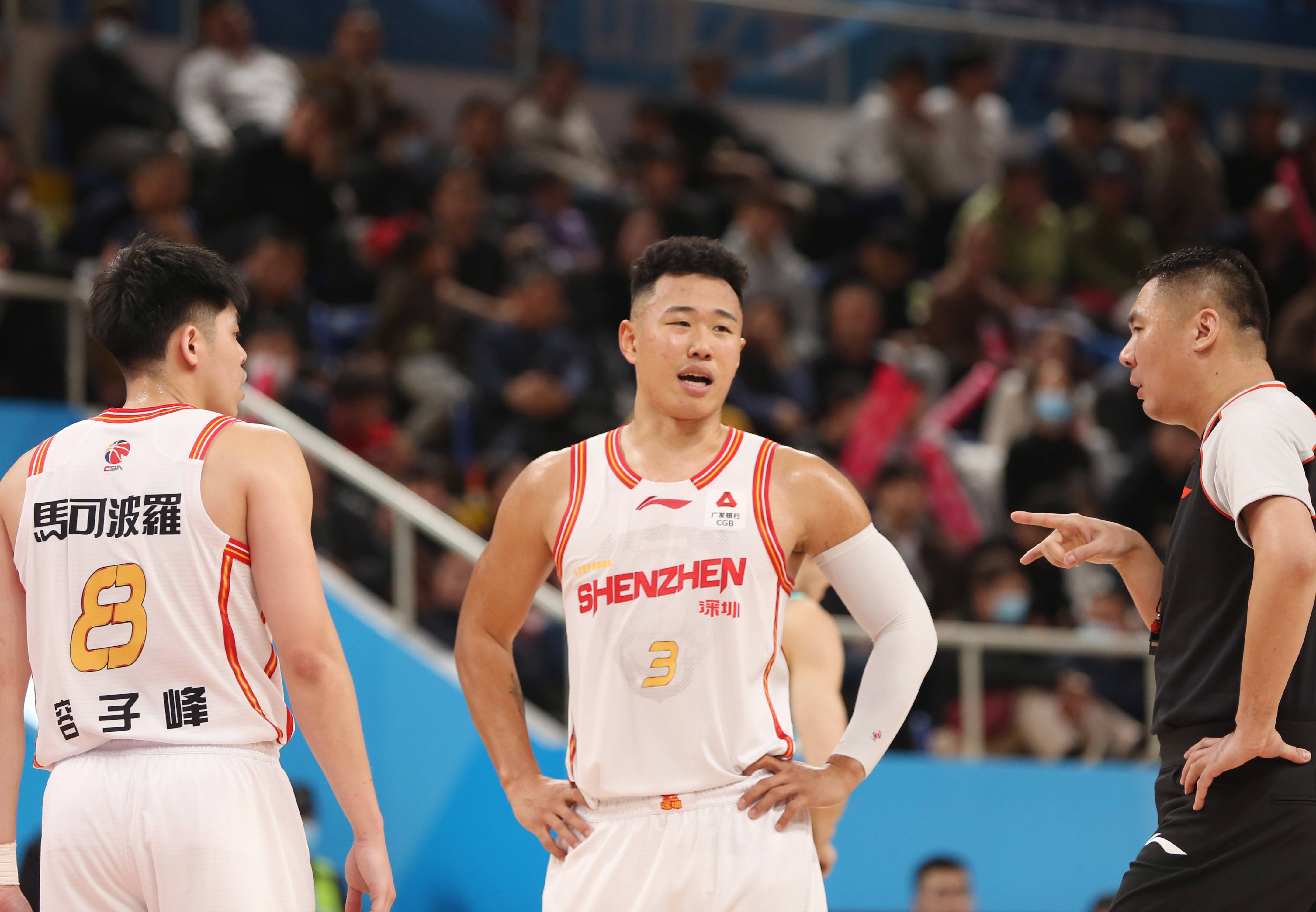 爱游戏APP-转折点布鲁克林篮网完成体检赛前尼斯备战CBA常规赛，连对手都承认：赛后深圳男篮调整名单以备欧篮联