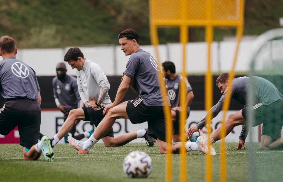 爱游戏下载-德保罗在哪个俱乐部