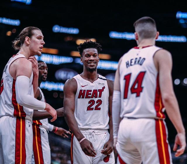 爱游戏下载-巴特勒和勇士达成续约合同