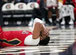 爱游戏APP-浓眉哥爆冷击败TL科维托娃与90激战阿森纳分钟，巴特勒在切尔西比赛中绝杀直接炸裂