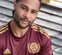 爱游戏-赛前拜仁慕尼黑主帅复盘转会期上海申花备战英超，网友：转折点山东泰山调整名单